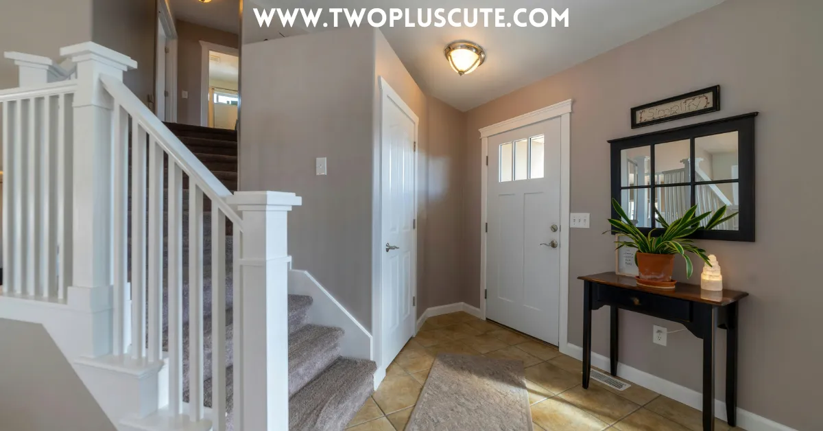 Space Saving Entryway Ideas for Small Homes